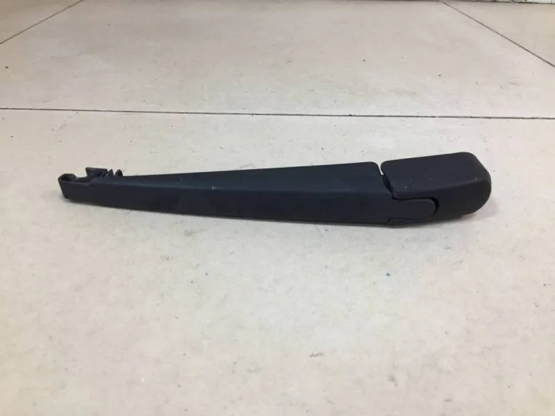 Поводок стеклоочистителя задний Hyundai Creta 2016>