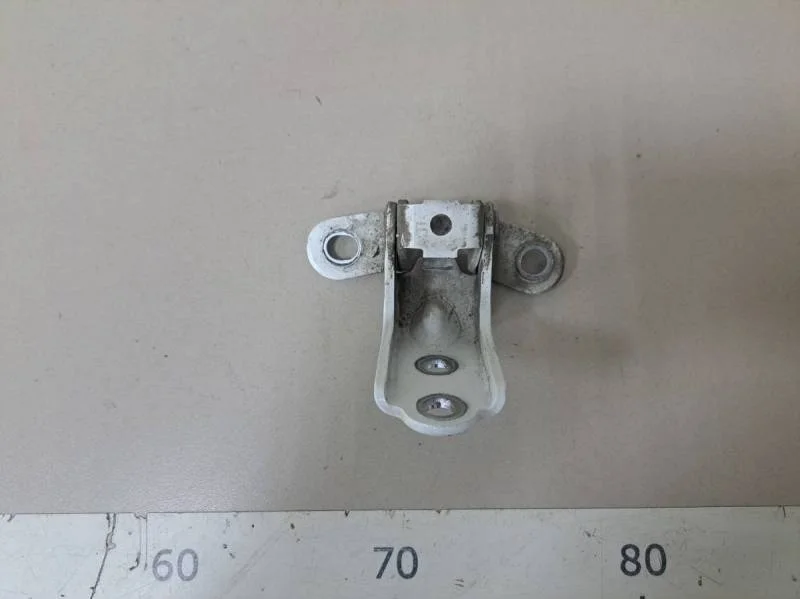 Петля двери задней левой нижняя Hyundai Solaris 2010-2017