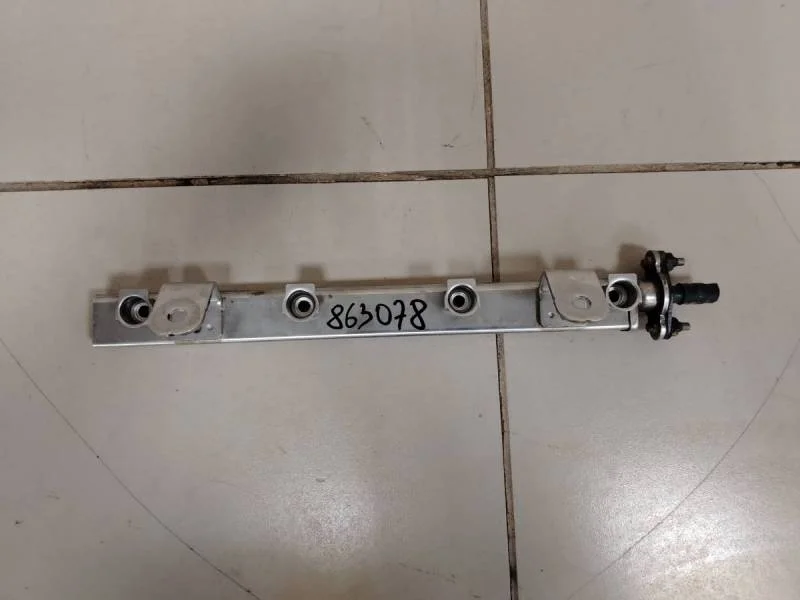 Рейка топливная (рампа) Hyundai Solaris 2010-2017