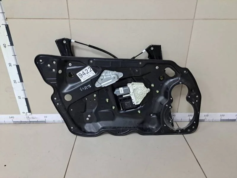 Стеклоподъемник электр. передний левый Volkswagen Passat B6 2005-2010