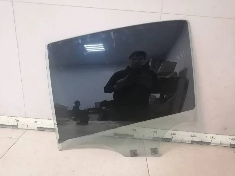 Стекло двери задней левой Renault Logan (2) 2014>