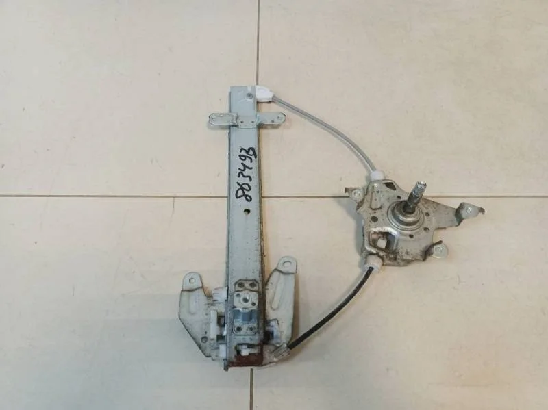 Стеклоподъемник механ. задний левый Nissan Almera 3 (G11, G15) 2012>