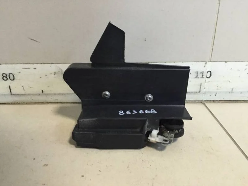 Замок двери задней правой Renault Logan (2) 2014>