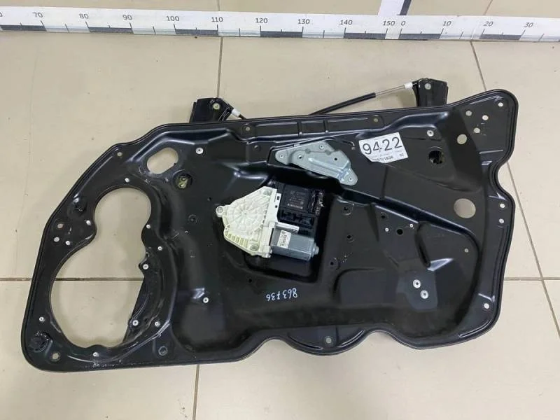 Стеклоподъемник электр. передний правый Volkswagen Passat B6 2005-2010