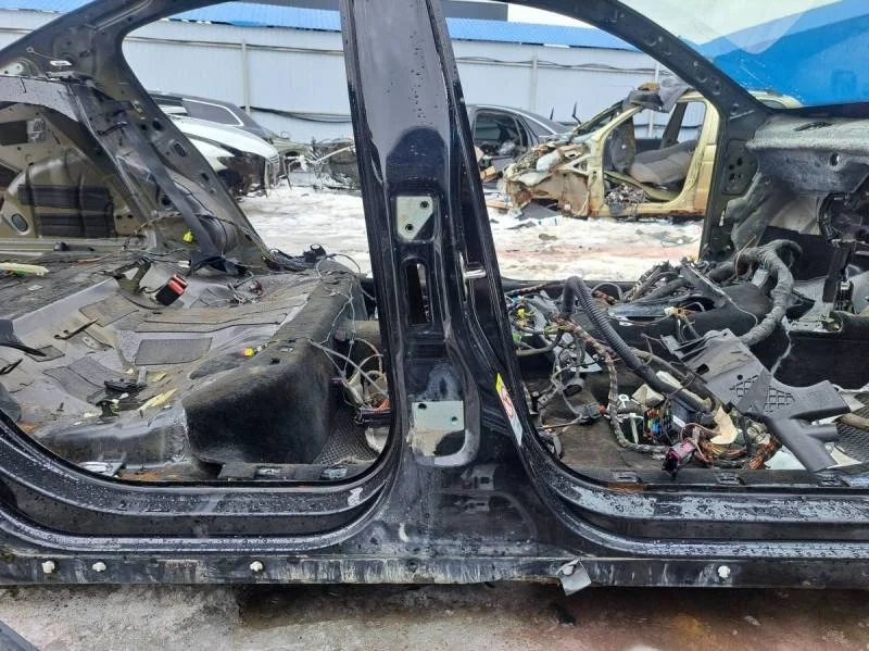 Порог со стойкой правый Volkswagen Passat B6 2005-2010