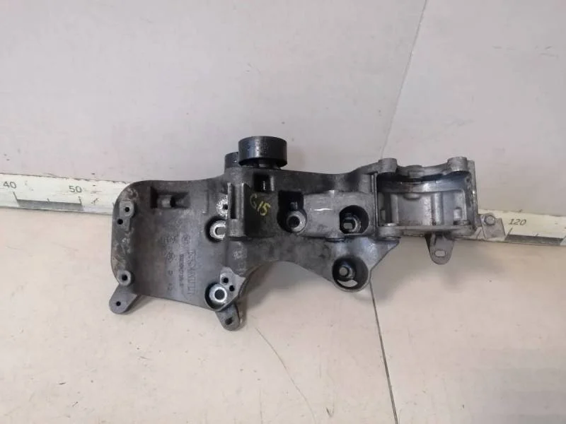 Кронштейн генератора Nissan Almera 3 (G11, G15) 2012>