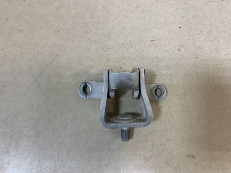 Петля двери багажника Skoda Octavia (A5 1Z-) 2004-2013