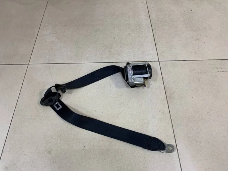 Ремень безопасности с пиропатроном Skoda Octavia (A5 1Z-) 2004-2013