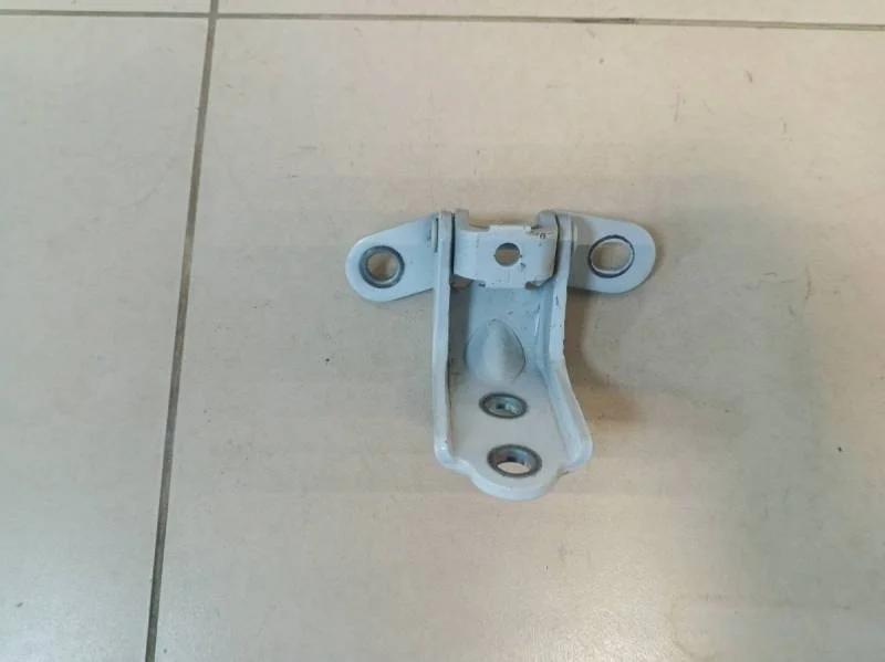 Петля двери передней левой верхняя Kia Sportage 4 (QL) 2016>