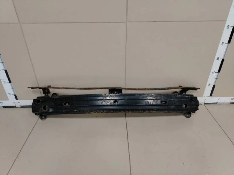 Усилитель переднего бампера Hyundai Getz 2002-2010