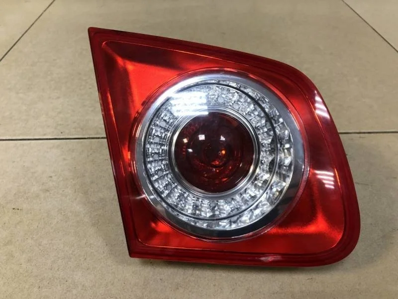 Фонарь задний внутренний левый Volkswagen Jetta (1K) 2006-2011