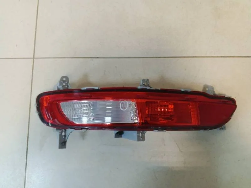 Фонарь задний в бампер левый Kia Sportage 4 (QL) 2016>