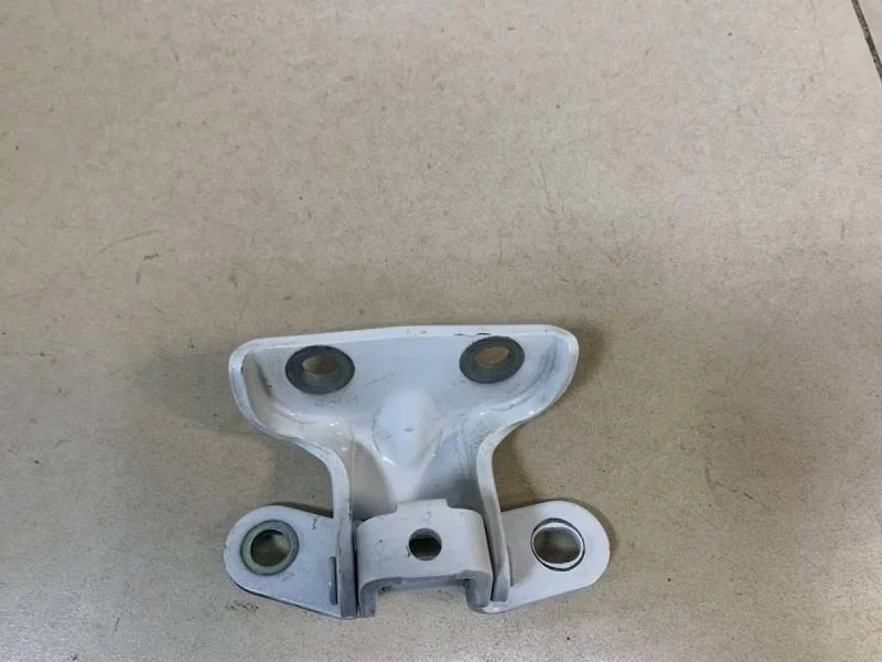 Петля двери задней правой верхняя Hyundai Solaris 2020>