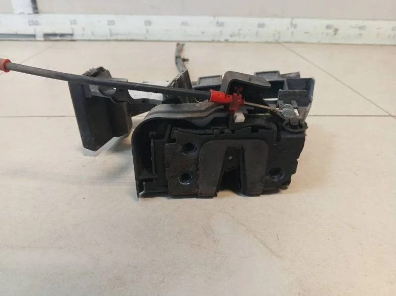 Замок двери задней правой Ford Mondeo 4 2007-2015