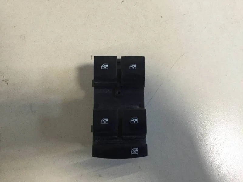 Блок управления стеклоподъемниками Chevrolet Cruze (J300) 2009-2016