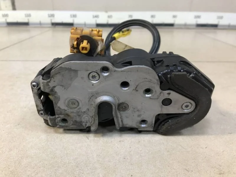 Замок двери задней левой Chevrolet Cruze (J300) 2009-2016