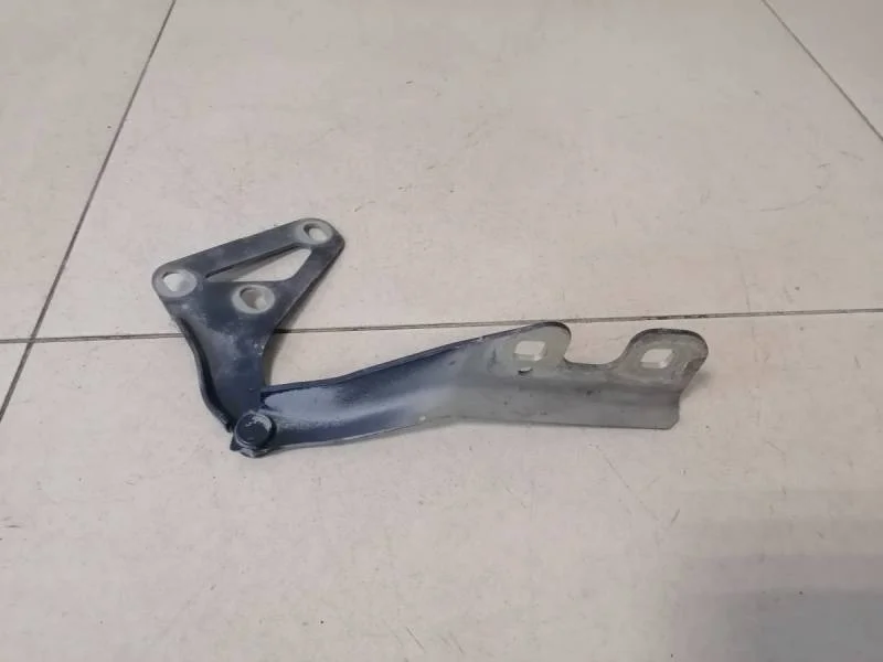 Петля капота правая Opel Astra H / Family 2004-2015