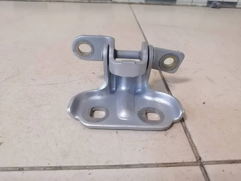 Петля двери задней правой верхняя Chevrolet Aveo T300 2011>