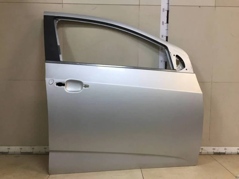 Дверь передняя правая Chevrolet Aveo T300 2011>