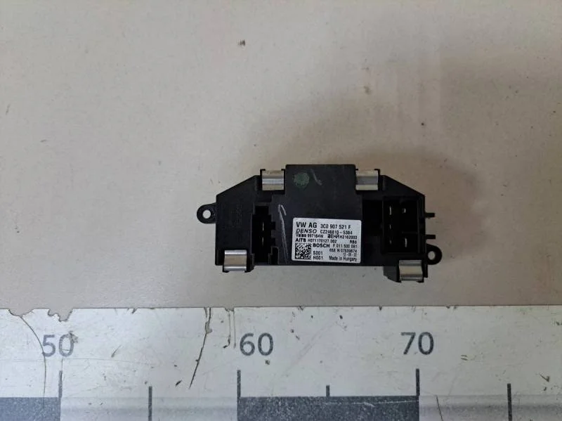 Резистор отопителя Volkswagen Jetta (5K) 2011>