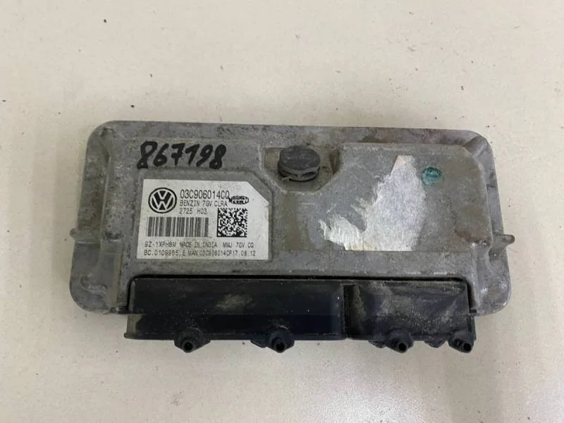 Блок управления двигателем Volkswagen Jetta (5K) 2011>