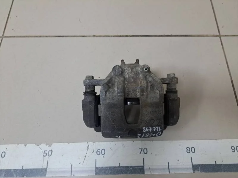 Суппорт передний левый Hyundai Solaris 2010-2017