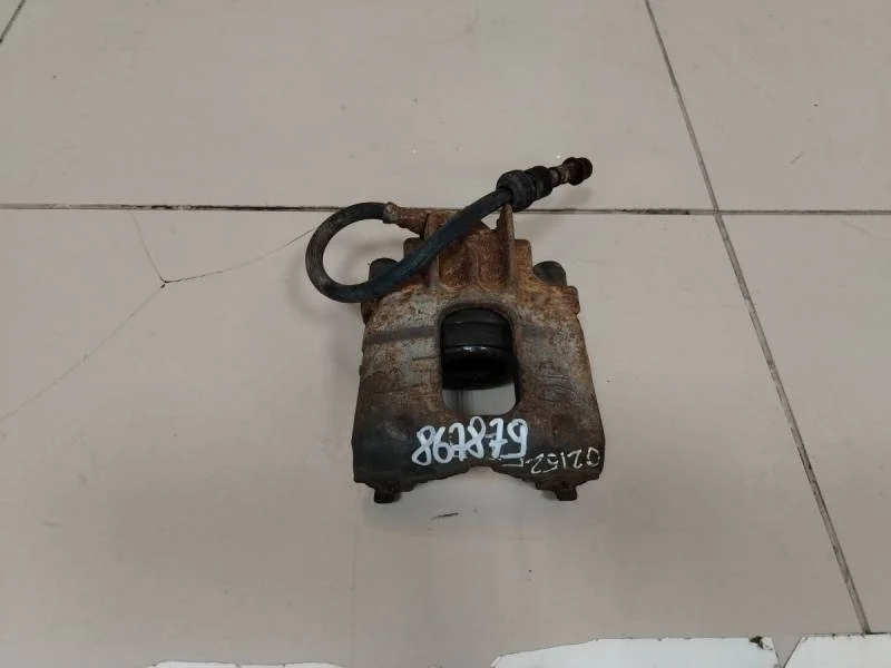 Суппорт передний правый Ford Focus 1 1998-2004