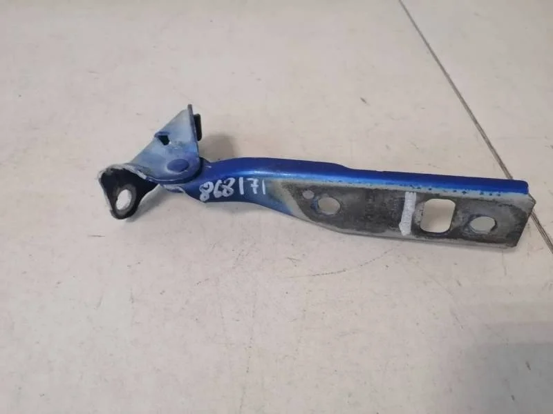 Петля капота левая Volkswagen Bora (1J) 1998-2005