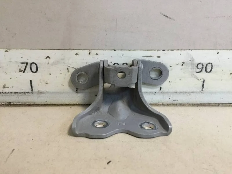 Петля двери передней правой нижняя Kia Rio 4 (FB) 2017>