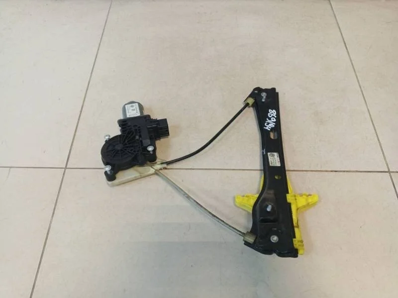 Стеклоподъемник электр. задний правый Volkswagen Polo (Sed RUS) 2011>