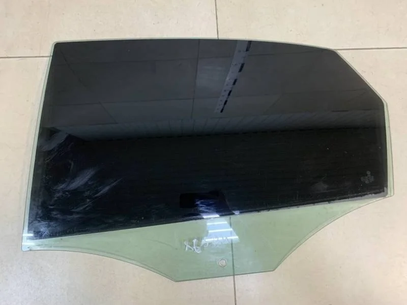 Стекло двери задней левой Volkswagen Polo (Sed RUS) 2011>