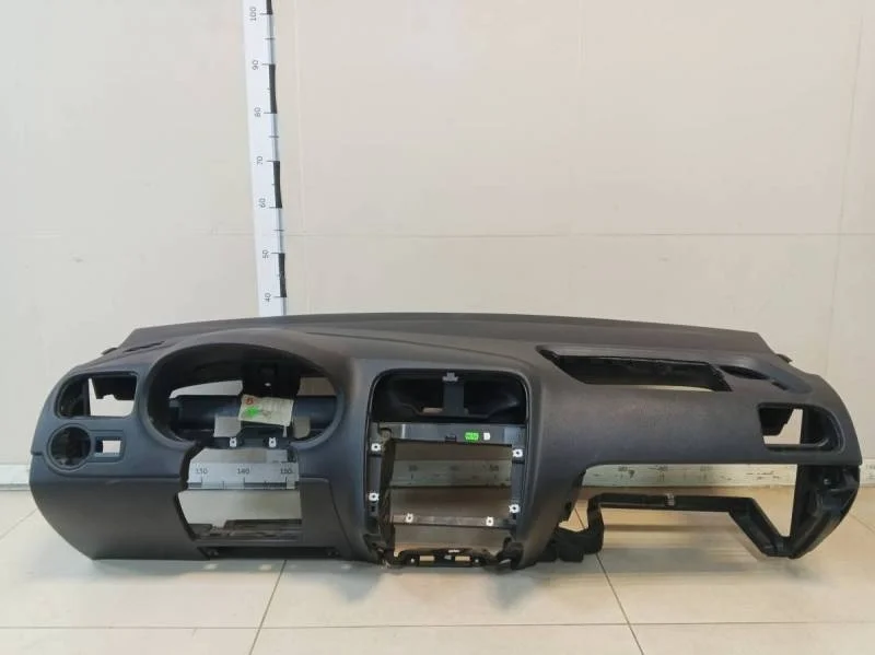 Торпедо Volkswagen Polo (Sed RUS) 2011>