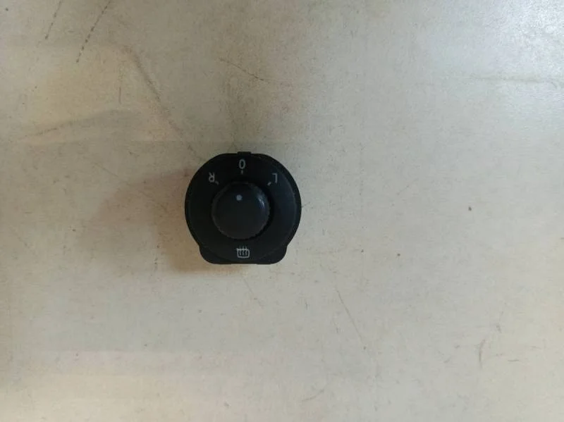 Переключатель регулировки зеркала Volkswagen Polo (Sed RUS) 2011>