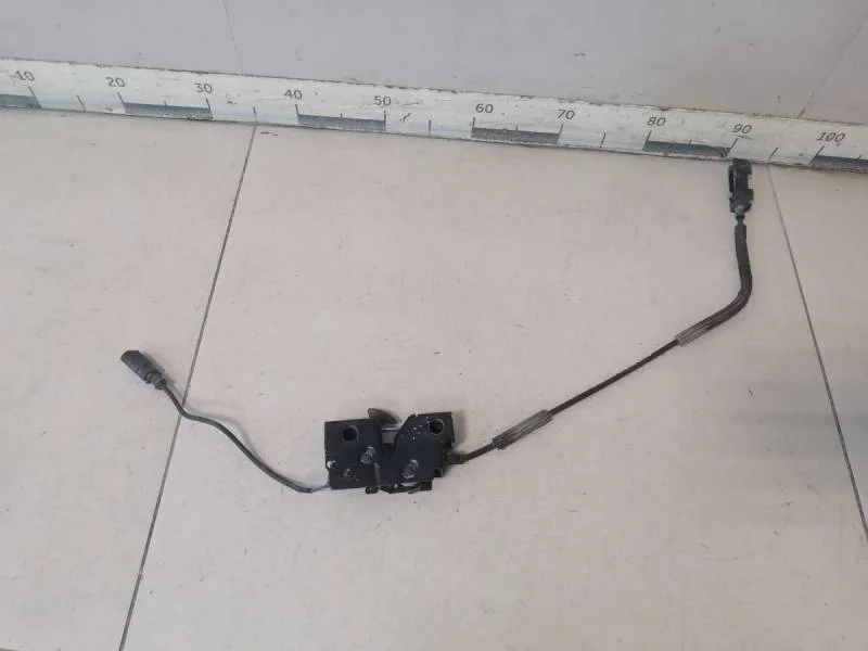 Замок капота Volkswagen Polo (Sed RUS) 2011>