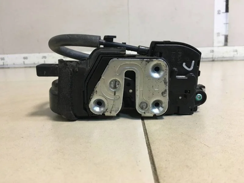 Замок двери передней правой Kia Sportage 3 (SL) 2010-2015