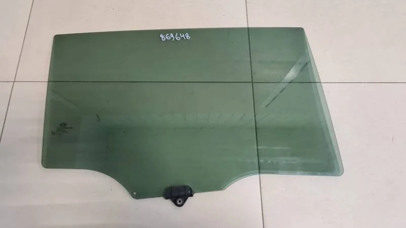 Стекло двери задней правой Kia Sportage 3 (SL) 2010-2015