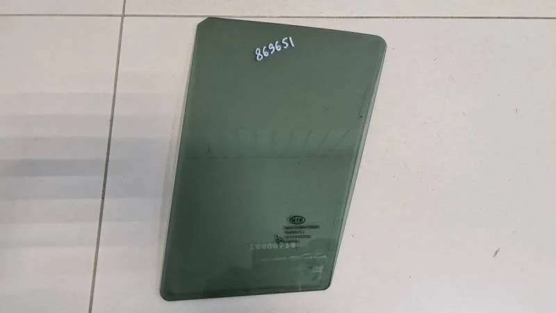 Стекло двери задней левой (форточка) Kia Sportage 3 (SL) 2010-2015