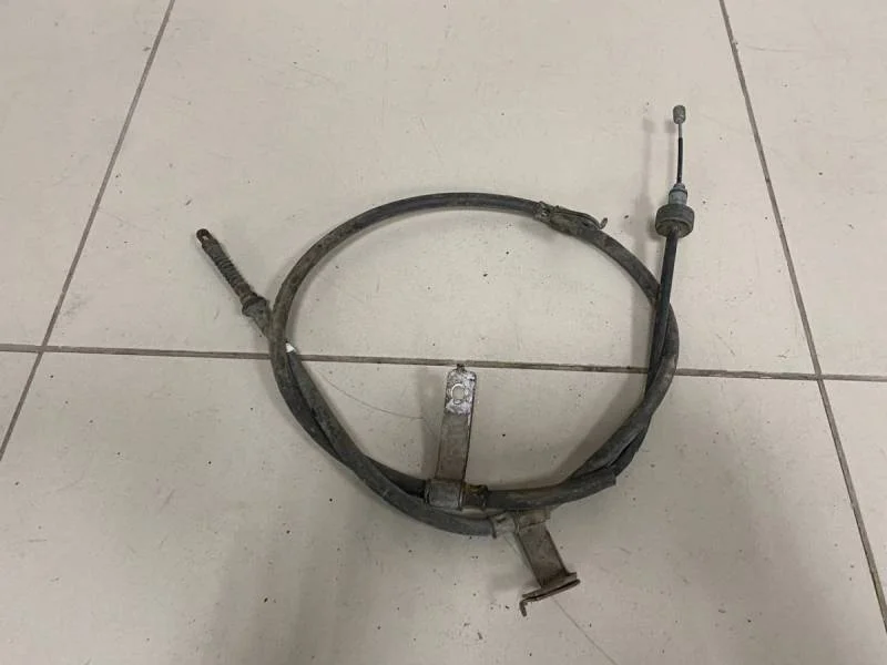 Трос стояночного тормоза левый Hyundai Solaris 2010-2017