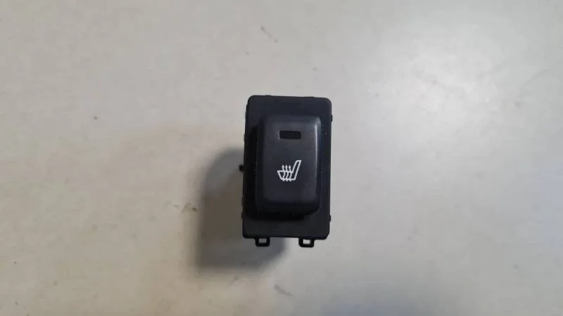 Кнопка обогрева сидений Kia Sportage 3 (SL) 2010-2015