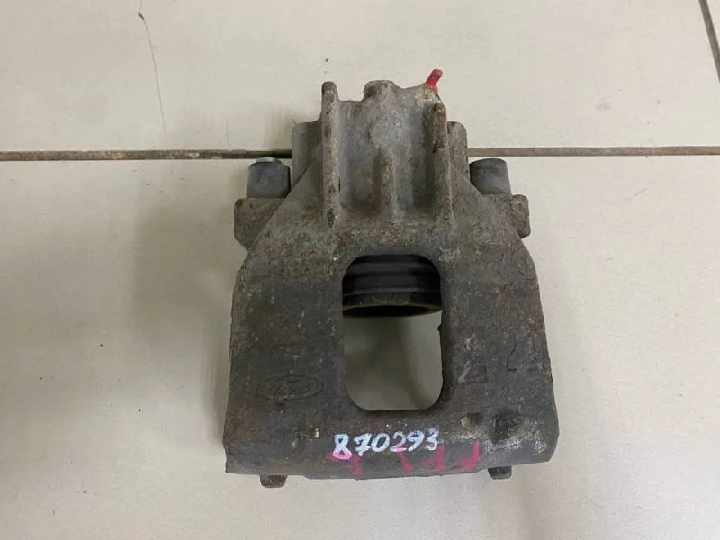 Суппорт передний левый Ford Focus 1 1998-2004