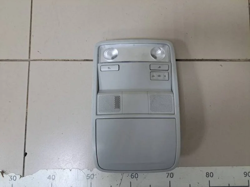 Плафон салонный Skoda Octavia (A7) 2013>