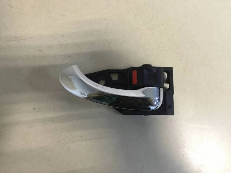 Ручка двери внутренняя правая Toyota Camry (V40) 2006-2011