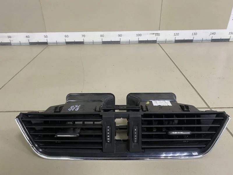 Дефлектор воздушный Skoda Octavia (A7) 2013>