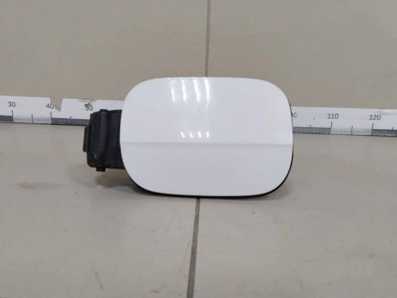 Лючок бензобака Skoda Octavia (A7) 2013>