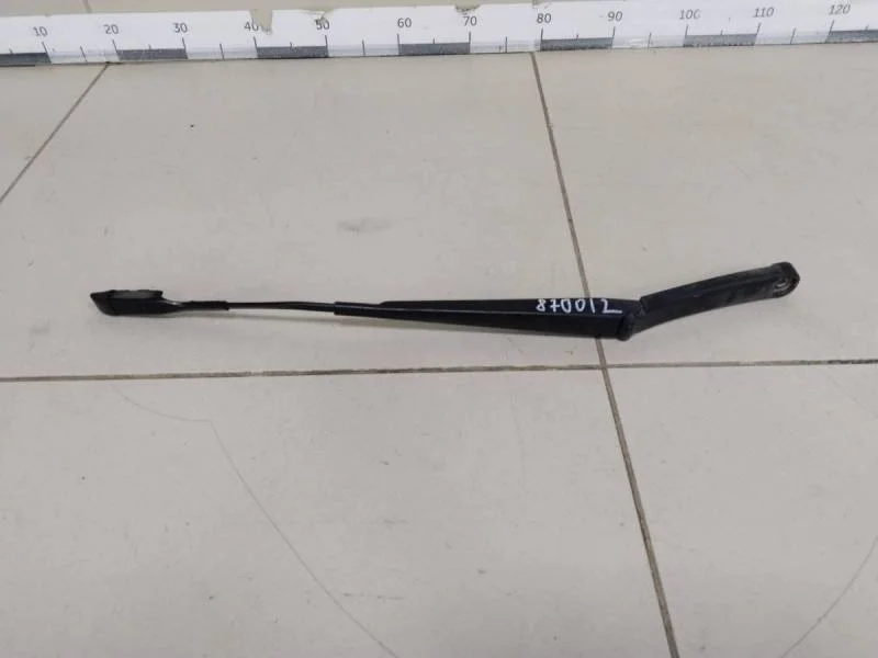 Поводок стеклоочистителя передний левый Skoda Octavia (A7) 2013>