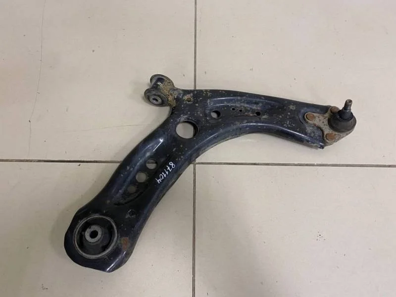 Рычаг передний правый Skoda Octavia (A7) 2013>
