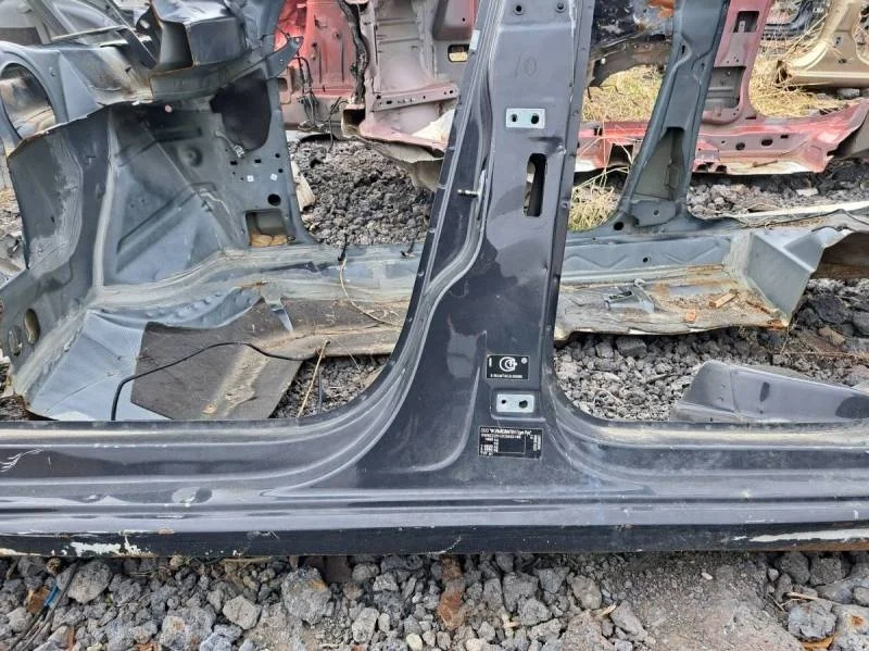 Порог со стойкой левый Volkswagen Polo (Sed RUS) 2011>