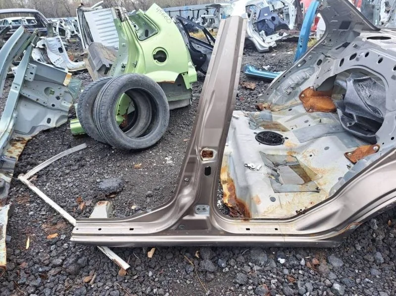 Порог со стойкой левый Nissan Almera (N16) 2000-2006