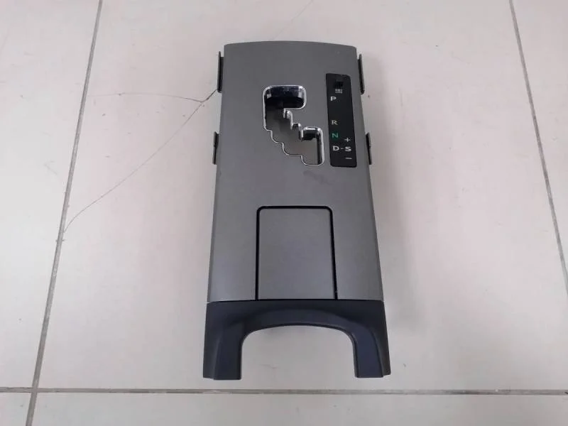 Накладка консоли КПП Lexus IS 250/350 2005-2013