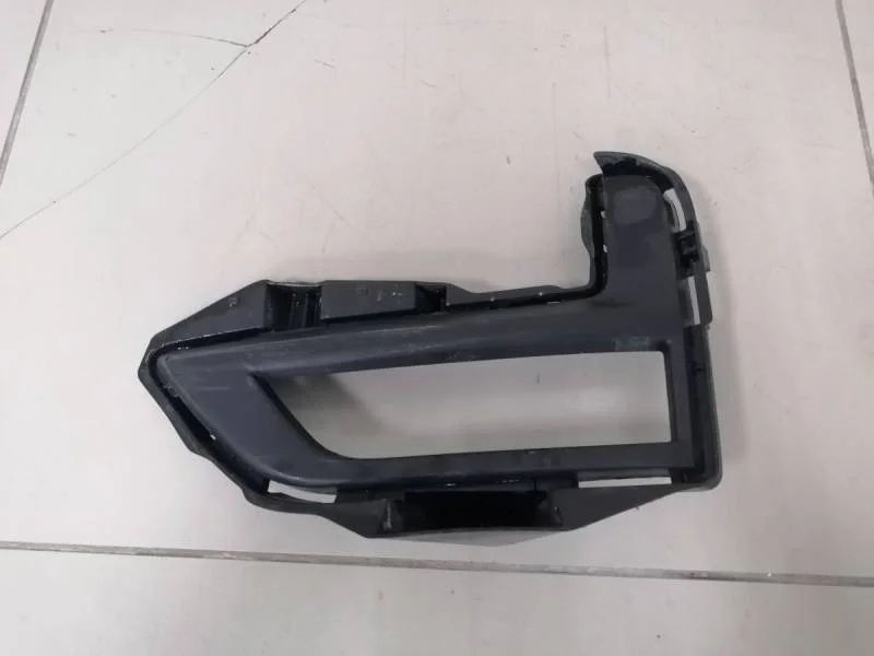 Рамка противотуманной фары левой Nissan X-Trail 3 (T32) 2014>